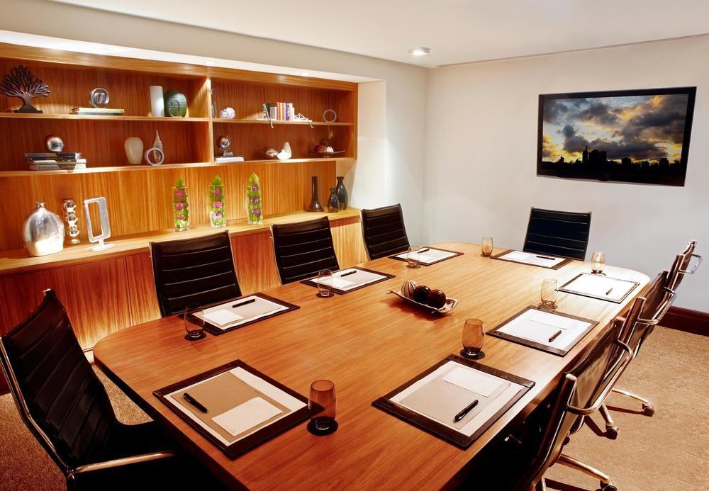 فندق رينيسانس ساو باولو المظهر الخارجي الصورة A boardroom at a hotel