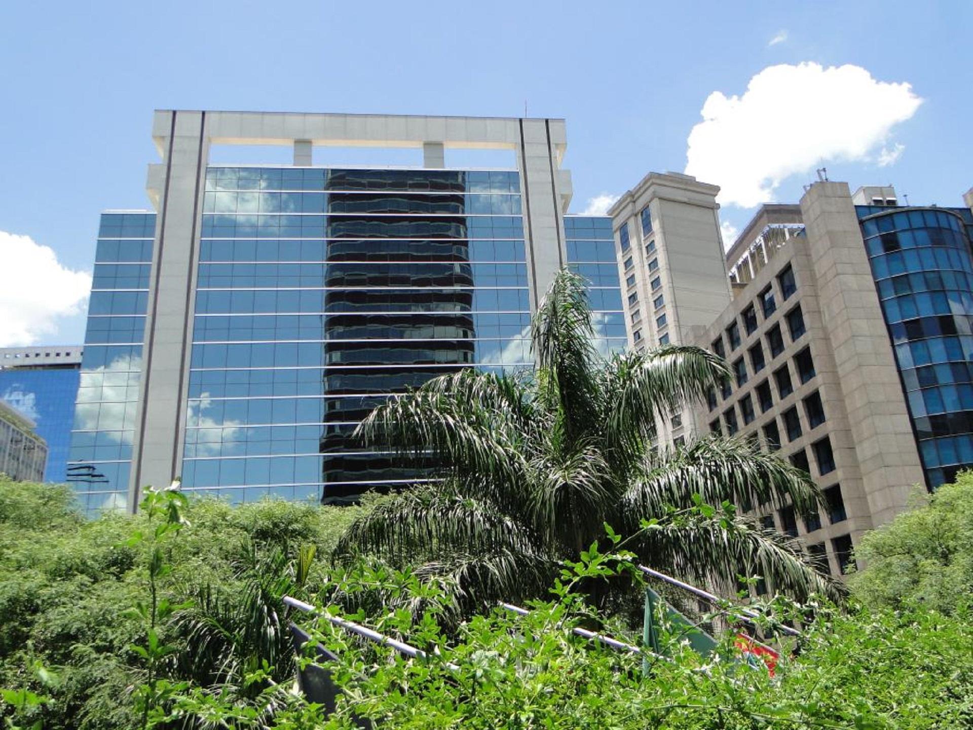 فندق رينيسانس ساو باولو المظهر الخارجي الصورة The headquarters of the National Stock Exchange of India in Mumbai.